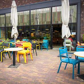 Het terras van BioToko.