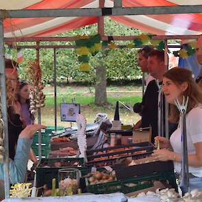 De verse knoflook van True Garlic onder de aandacht.